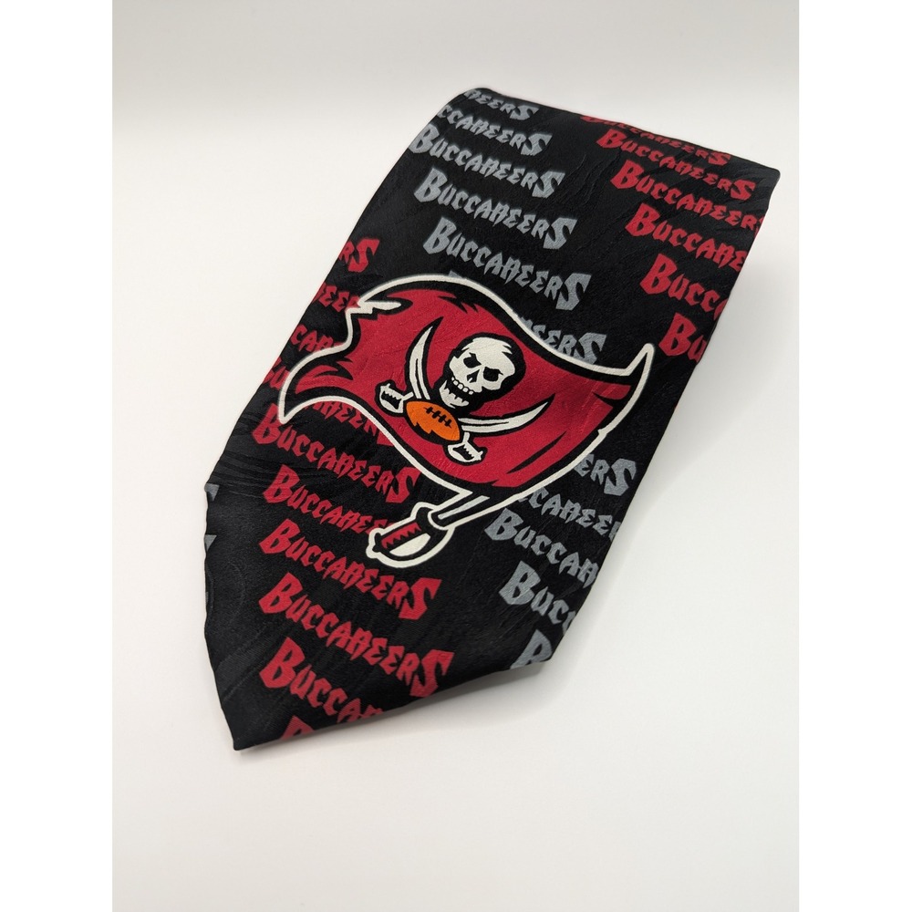 NFL Tampa Bay Buccaneers Necktie Mens OS Black Silk Logo Wordmark Print Tie